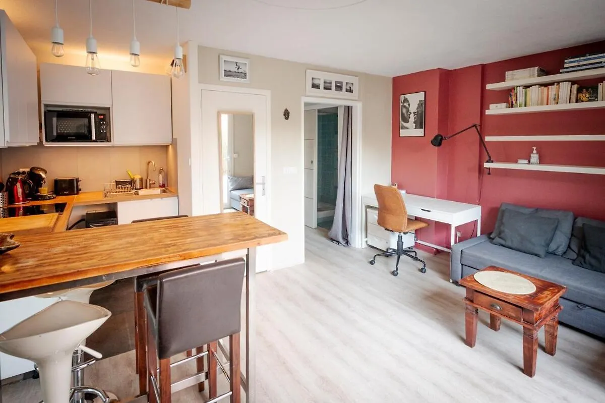 Charmant Appartement Avec Jardin A 500M Des Plages Prado Borely Marseille 0*,  France
