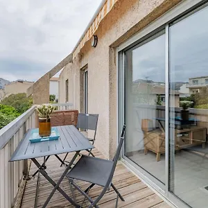 Beau T2 Avec Terrasse Proche Des Plages Appartement